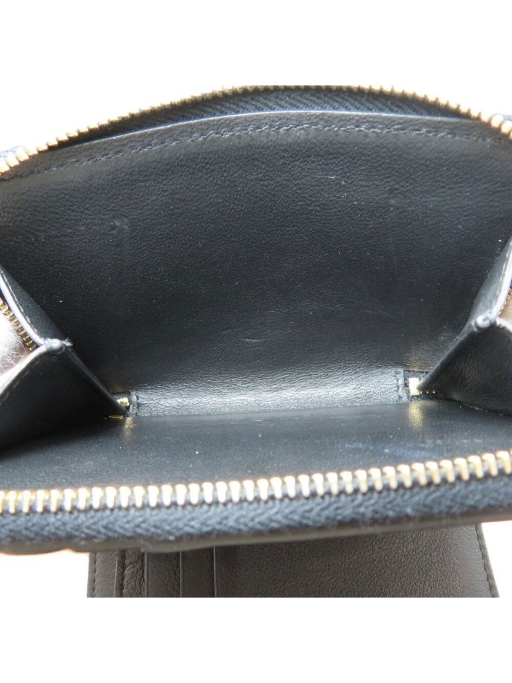Saint Laurent Cassandra Bifold Wallet Calfskin - Picture 6 of 15